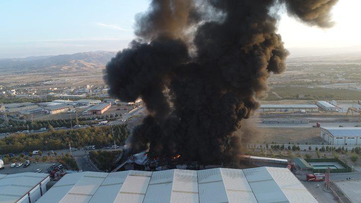 Elazığ'da korkutan yangın G4