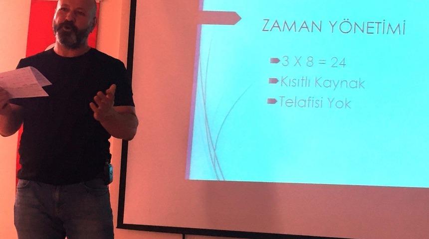 İslahiye MYO’da zaman yönetimi konferansı