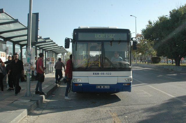 Hacettepe Üniversitesi öğrencileri solo otobüs hizmetinden memnun