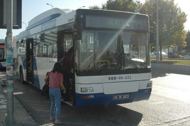 Hacettepe Üniversitesi öğrencileri solo otobüs hizmetinden memnun