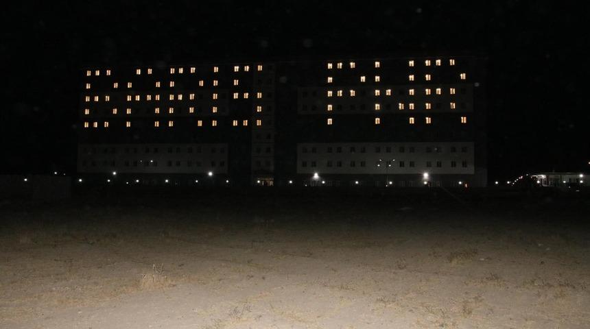 Van’da öğrencilerden Mehmetçiğe koreografili destek