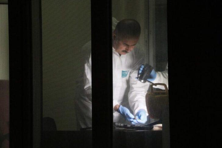 Polis memurunun dikkatsizliği pahalıya mal oldu! Hem kendini hem de bekçiyi vurdu! G2