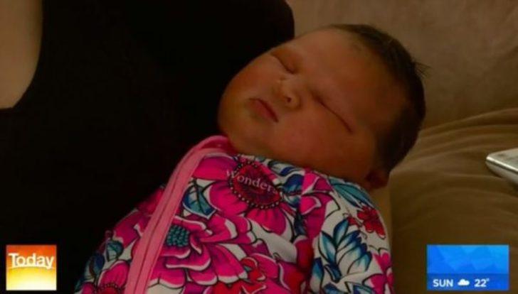 5.9 kilo doğan bebek görenleri şaşkına çevirdi! G2