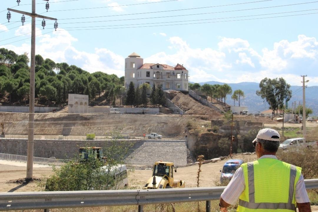 Merhum Başvekil Adnan Menderes i&ccedil;in yapılan m&uuml;zede sona yaklaşıldı