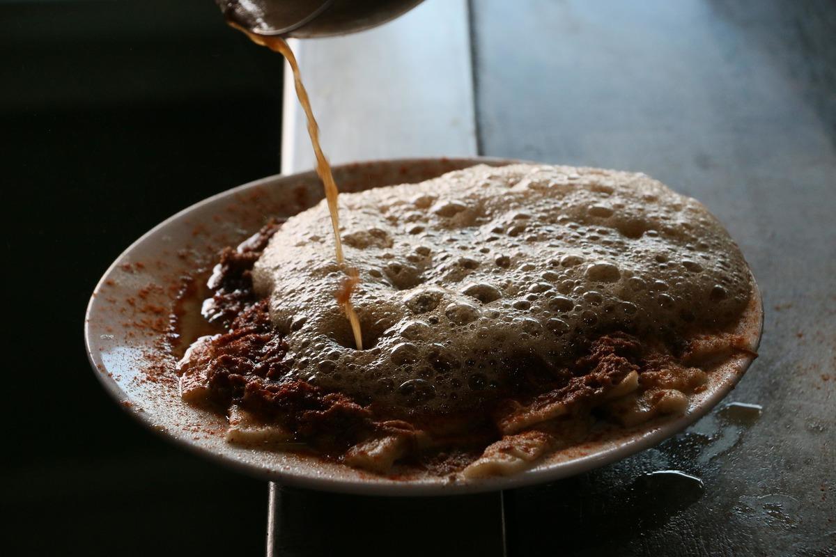 Pideli ayak pa&ccedil;a yemeği 4 asırdır lezzet dağıtıyor! Pideli ayak pa&ccedil;a nasıl yapılır?