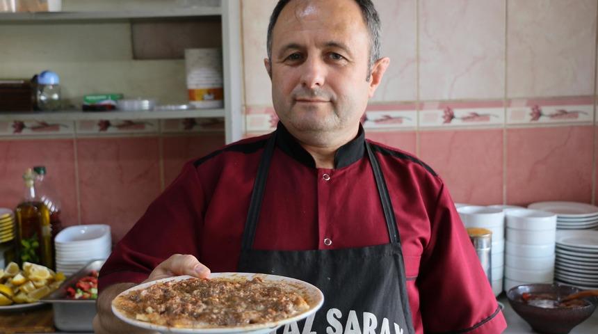 Kırkağaç'a özgü 4 asırlık lezzet parmak ısırtıyor