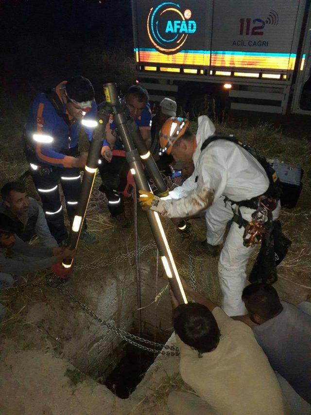 15 metrelik su kuyusuna düşen koyunu AFAD kurtardı