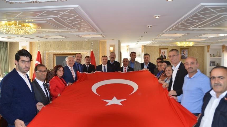 G&uuml;m&uuml;şhane STK&rsquo;ları ve iş d&uuml;nyasından Barış Pınarına topyek&uuml;n destek