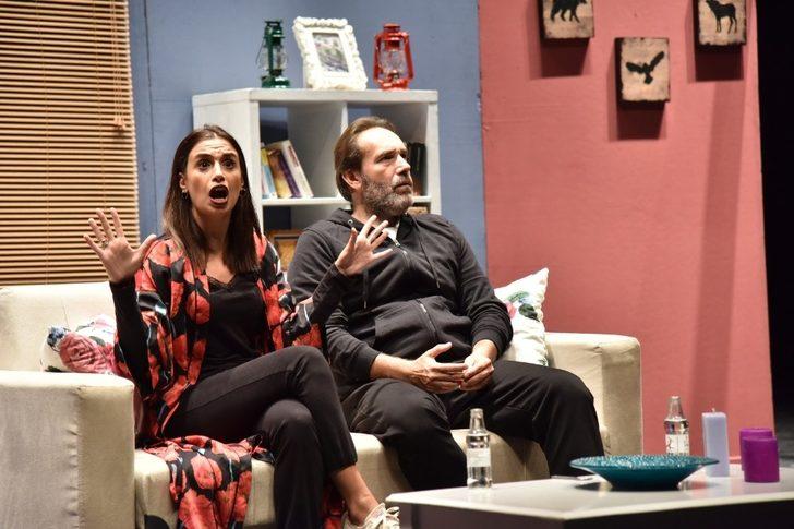 “Bence Hiç Komik Değil” adlı oyun Bilecikspor için sahne aldı G2