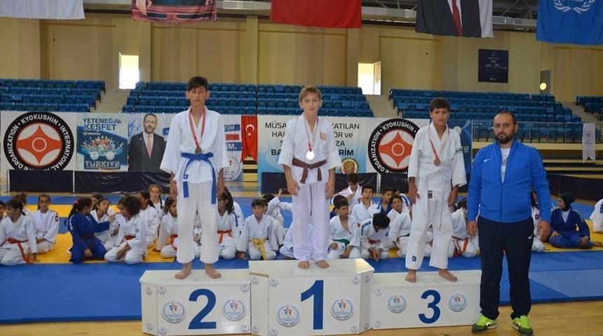 Judo m&uuml;sabakaları sona erdi