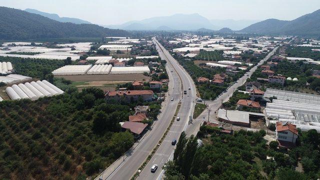 Muğla Büyükşehir 2 bin 450 Km yol çalışması yaptı