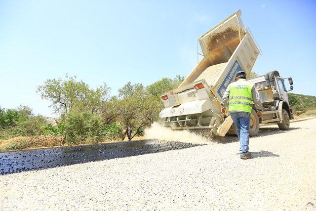 Muğla Büyükşehir 2 bin 450 Km yol çalışması yaptı