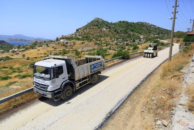 Muğla Büyükşehir 2 bin 450 Km yol çalışması yaptı