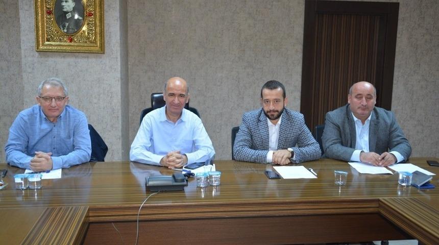 İzmit Belediyesi enc&uuml;meni toplandı