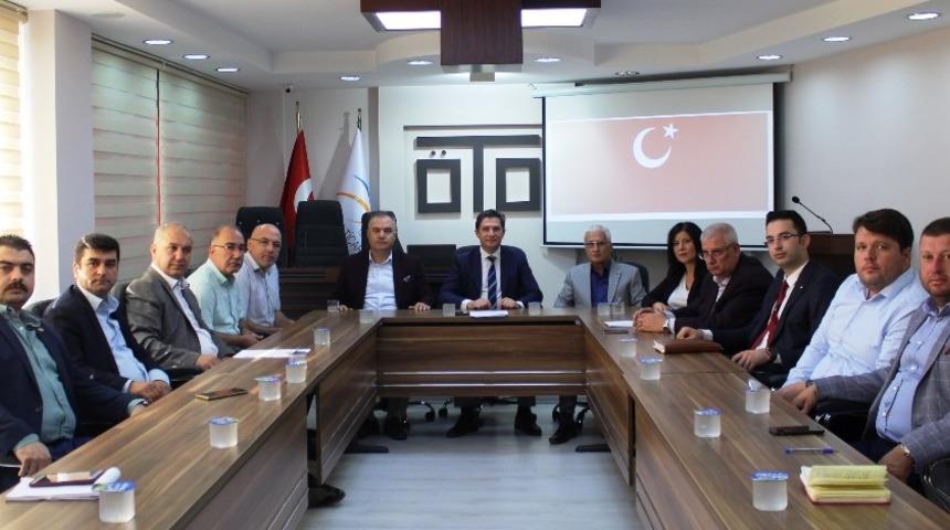 İzmir&rsquo;in il&ccedil;elerinde Barış Pınarı Harekatına tam destek