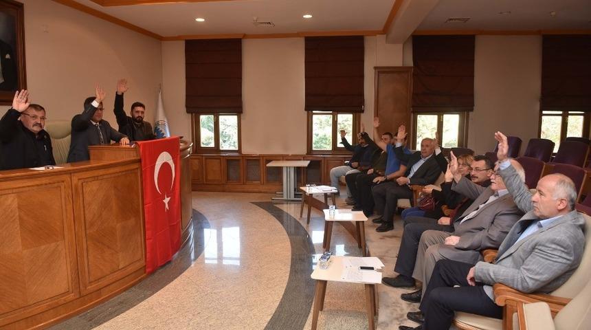 Taşk&ouml;pr&uuml;  Belediye Meclisi, harekata destek verdi