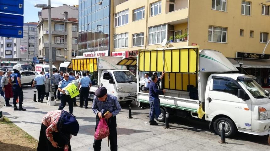 Kartal Zabıtası sokak işgallerine ge&ccedil;it vermiyor