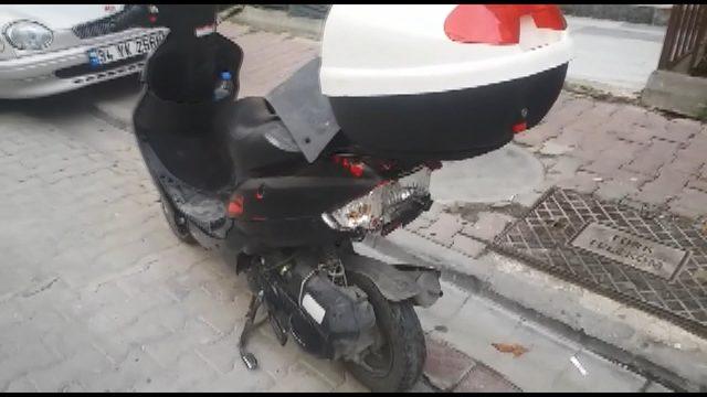 Esenyurt'ta tartışmanın ardından takip ettiği motosikletliye böyle çarptı 