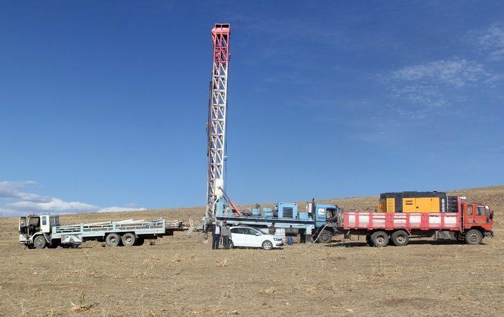 Van Büyükşehir Belediyesinden köylere can suyu G1