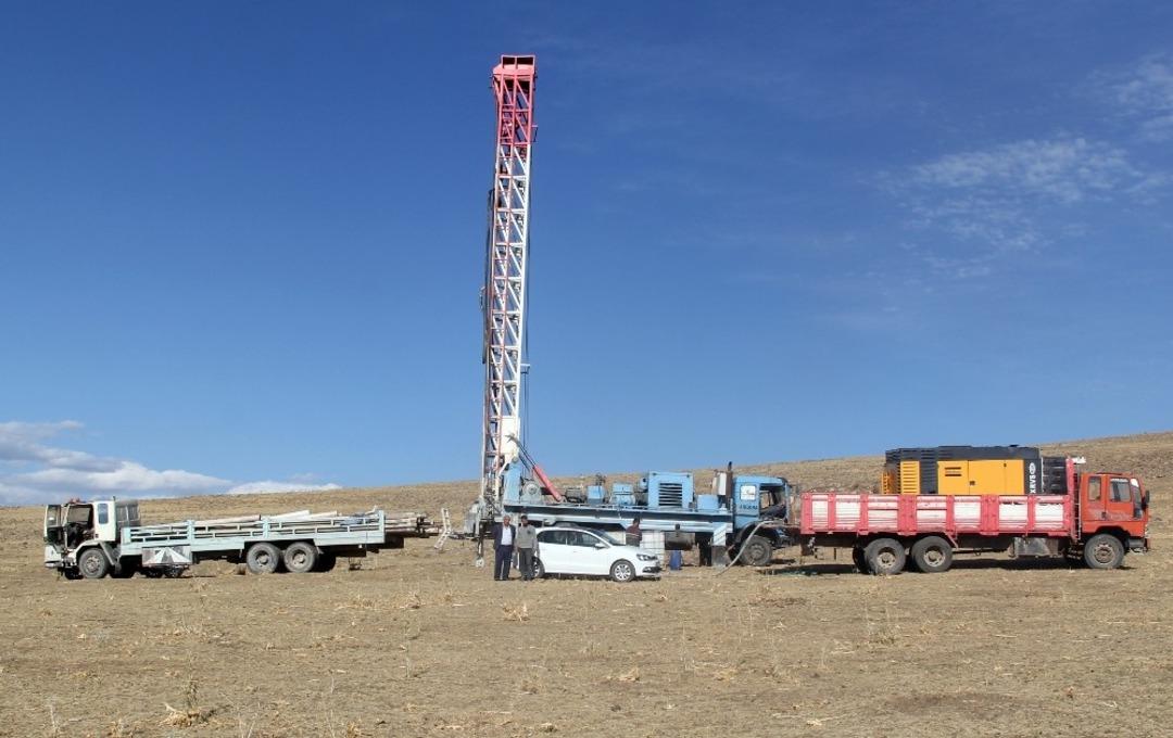 Van B&uuml;y&uuml;kşehir Belediyesinden k&ouml;ylere can suyu