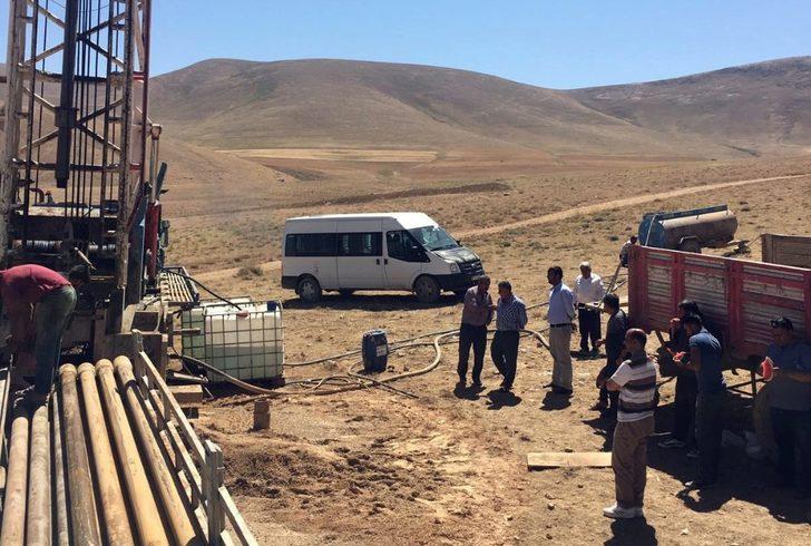 Van Büyükşehir Belediyesinden köylere can suyu G2