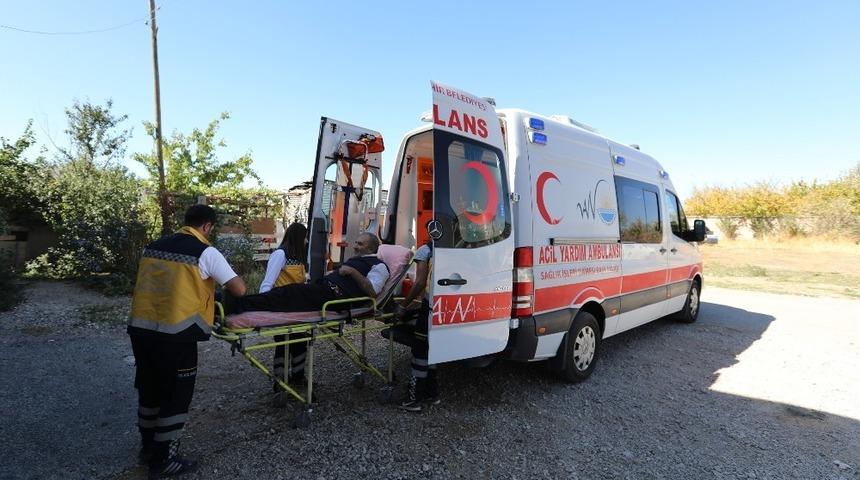 Van B&uuml;y&uuml;kşehir Belediyesinin &lsquo;&rsquo;hasta nakil hizmeti&rsquo;&rsquo; y&uuml;zleri g&uuml;ld&uuml;r&uuml;yor