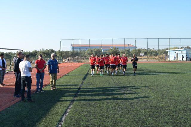 Kaymakam Türköz’en futbol takımına Amatör Spor Haftası ziyareti