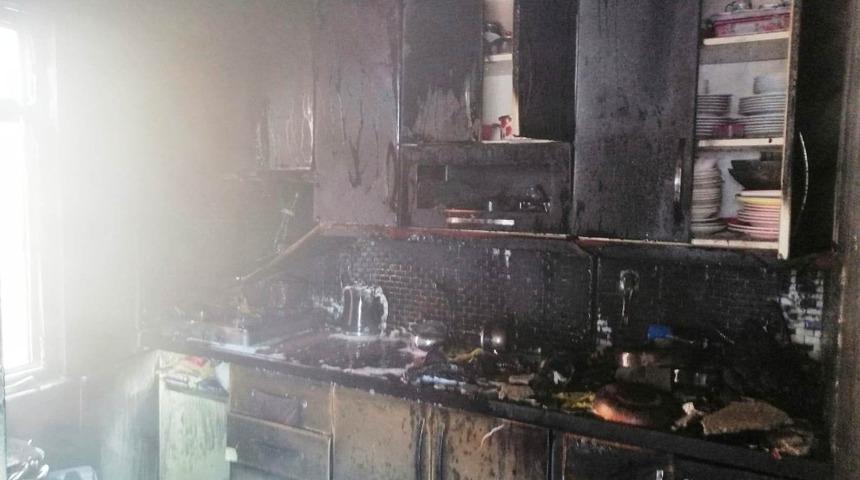 Fatsa&rsquo;da bir ev yangında kullanılamaz hale geldi