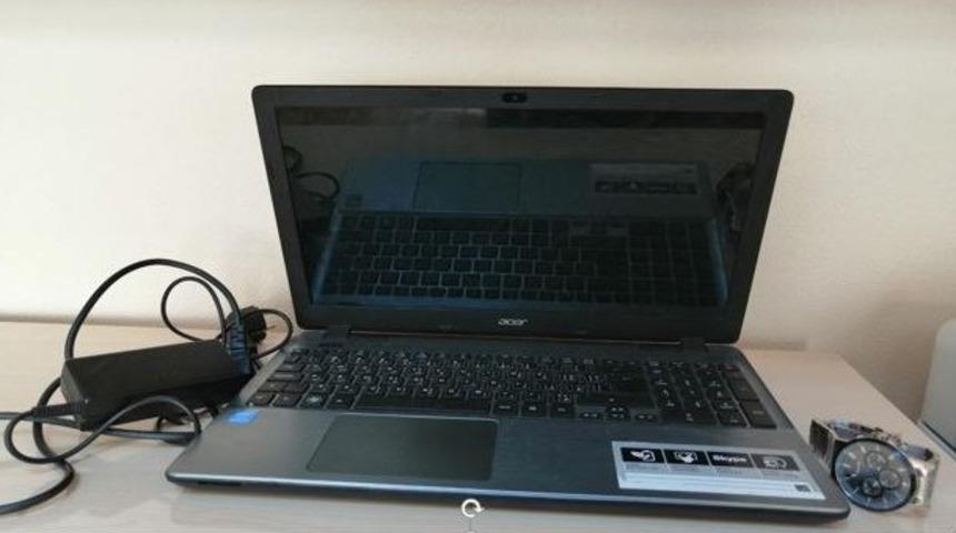 Diz&uuml;st&uuml; bilgisayar hırsızları &ouml;nce kameralara sonra da polise yakalandı