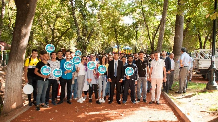 Oğuzeli MYO öğrencilerinden Dünya Yürüyüş Günü etkinliği