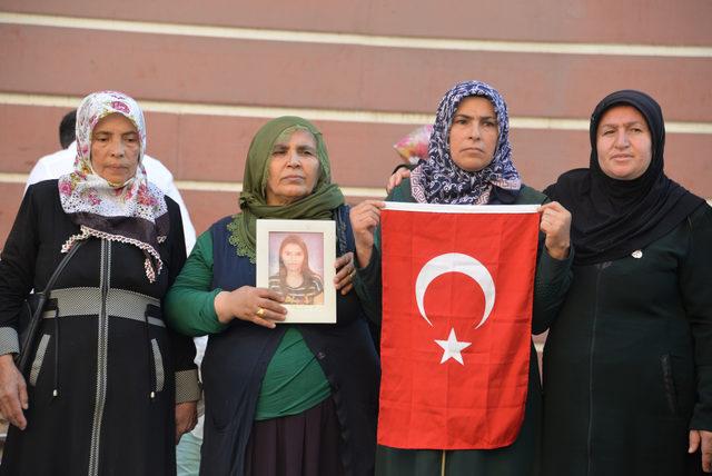 Srebrenitsalı anneler, Diyarbakır'daki annelerle buluştu (2)