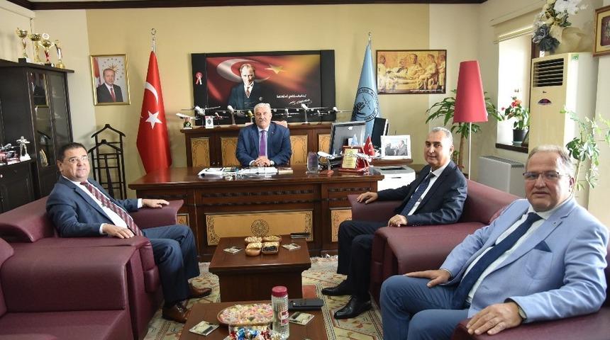 Havalimanı Başm&uuml;d&uuml;r&uuml; ve Garnizon Komutanı&rsquo;na ziyaret