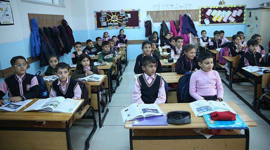 Şırnak'ta 55 okulda eğitime 2 gün ara verildi