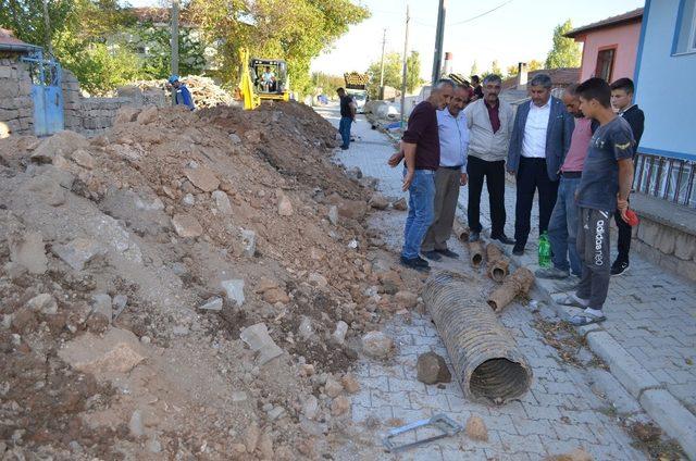 Bünyan Belediyesi Yakutiye Mahallesinde Kaldırım Çalışmalarına Devam Ediyor