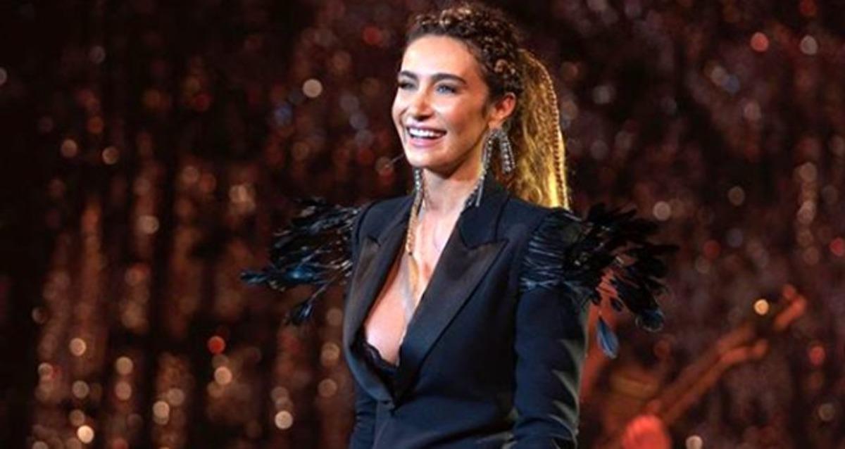 Sıla makyajsız haliyle olay oldu