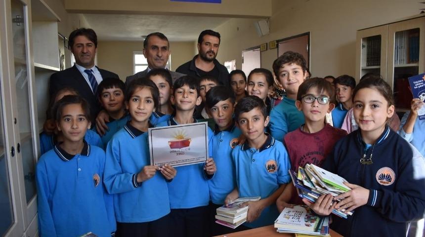 Adilcevaz&rsquo;da iki ayrı k&uuml;t&uuml;phane