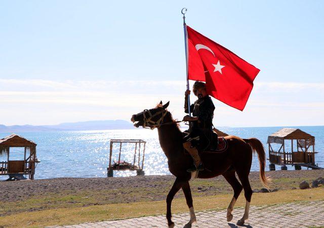 Van'daki Kırgız Türklerinden harekata destek