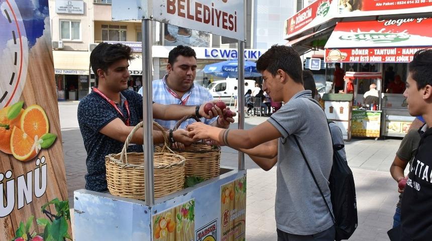 Tarsus Belediyesi, D&uuml;nya Gıda G&uuml;n&uuml;nde stant a&ccedil;tı