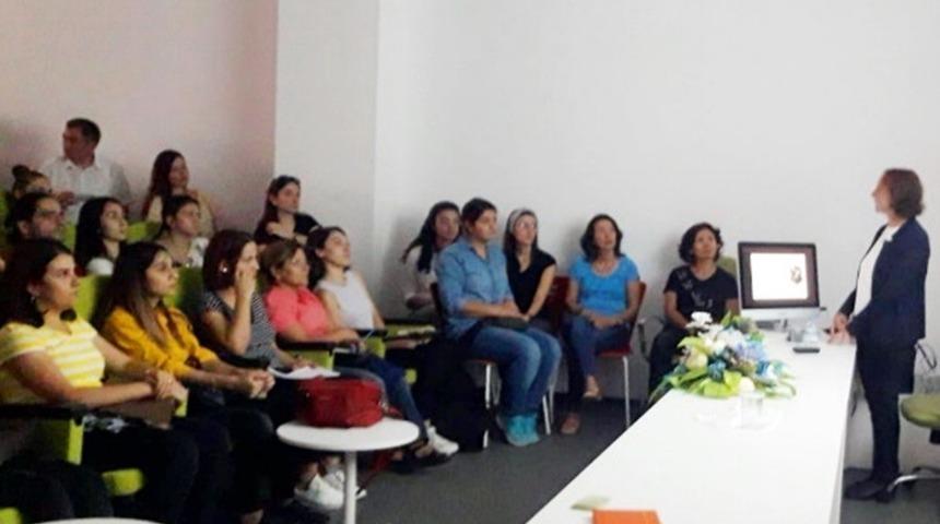 AD&Uuml;&rsquo;de k&uuml;t&uuml;phane eğitimleri başladı