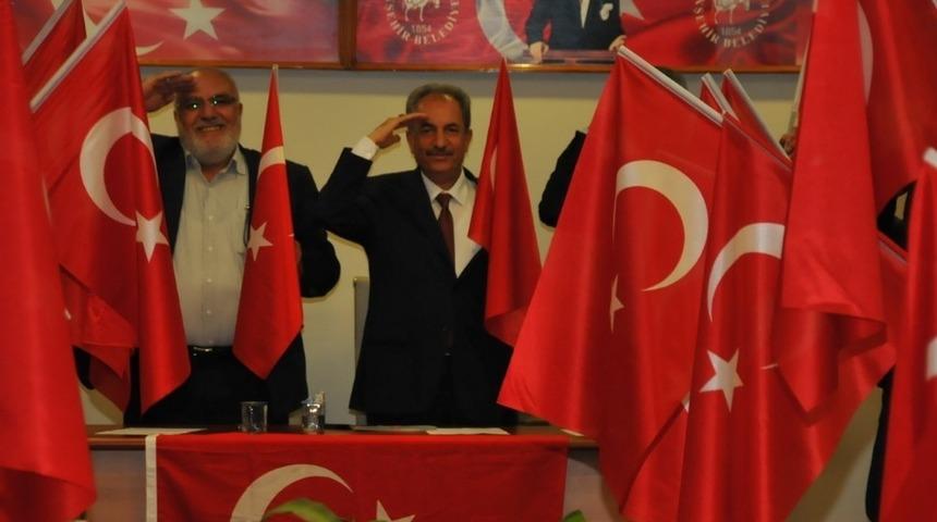 Akşehir Belediye Meclisinden Barış Pınarı Harekatı’na destek