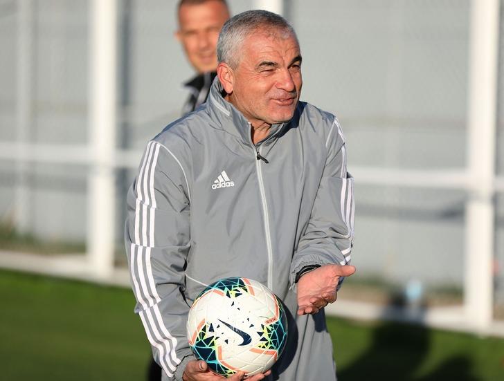 Rıza Çalımbay: Beşiktaş'a başkan adayı olabilirim G1