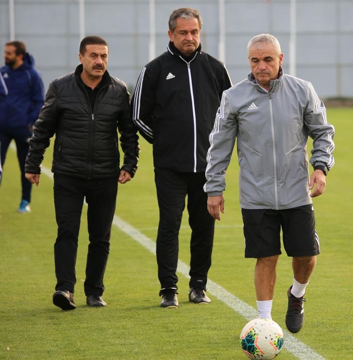 Rıza Çalımbay: Beşiktaş'a başkan adayı olabilirim G2