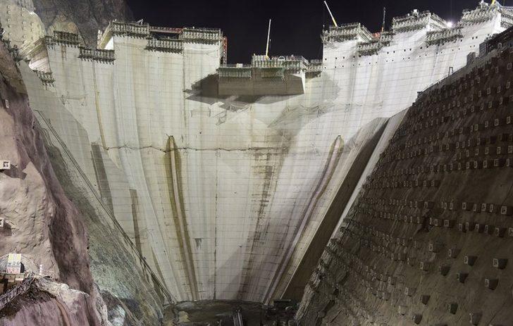  Türkiye birincisi ve dünya üçüncüsü! Yusufeli Barajı'nda gövde yüksekli 139 metreye ulaştı G2
