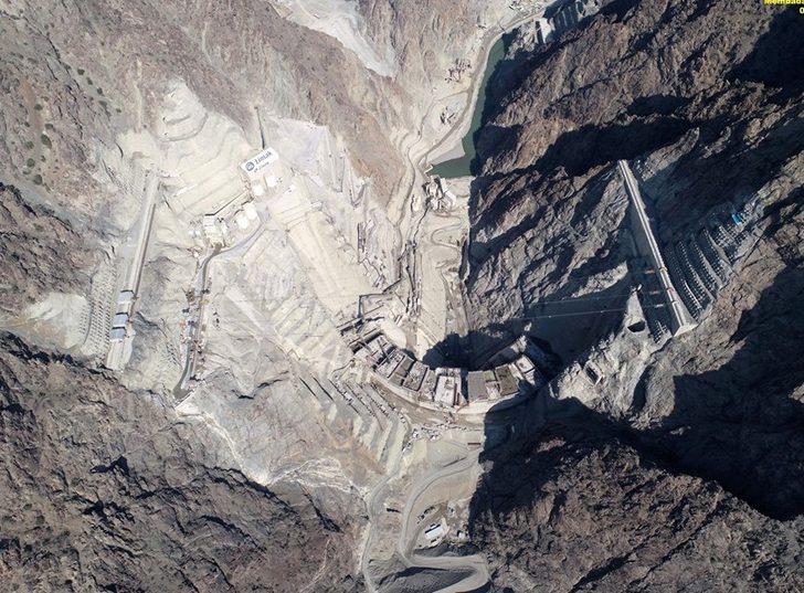  Türkiye birincisi ve dünya üçüncüsü! Yusufeli Barajı'nda gövde yüksekli 139 metreye ulaştı G5