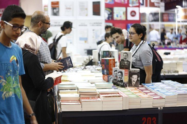 Kitap fuarı rekor ziyaretçi ile devam ediyor G2