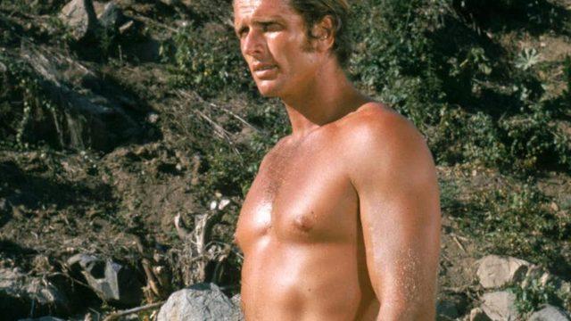 Ron Ely'nin karısı öz oğlu tarafından bıçaklanarak öldürüldü