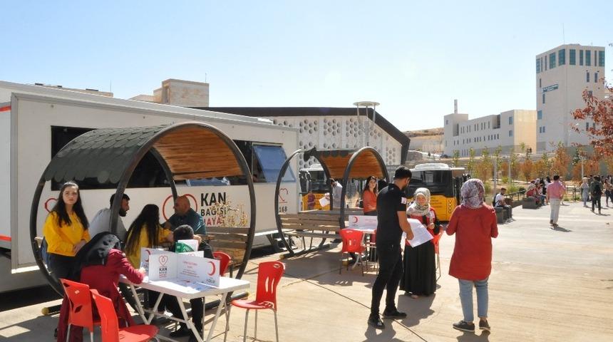 Artuklu &Uuml;niversitesi&rsquo;nden kan bağış kampanyasına destek