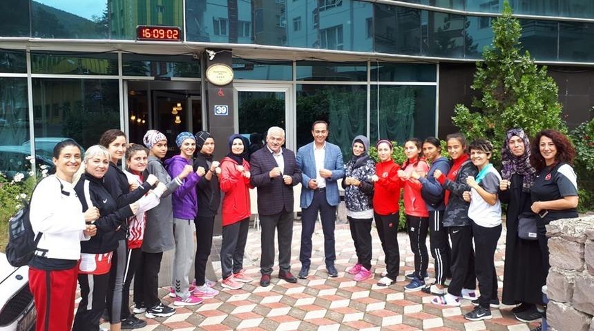 Kayserili sporcular ve antrenörler Arzu Sayan Milli takım kampında