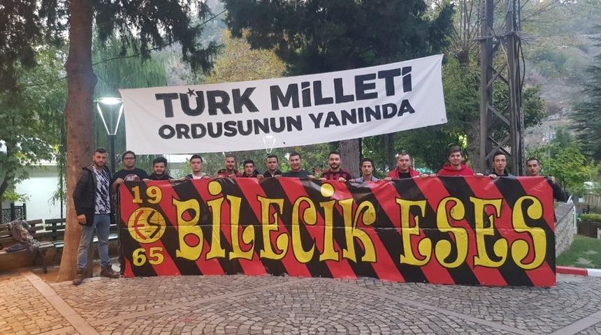 Bilecik&rsquo;teki Eskişehirli &ouml;ğrenciler şehitler i&ccedil;in mevlit okuttu