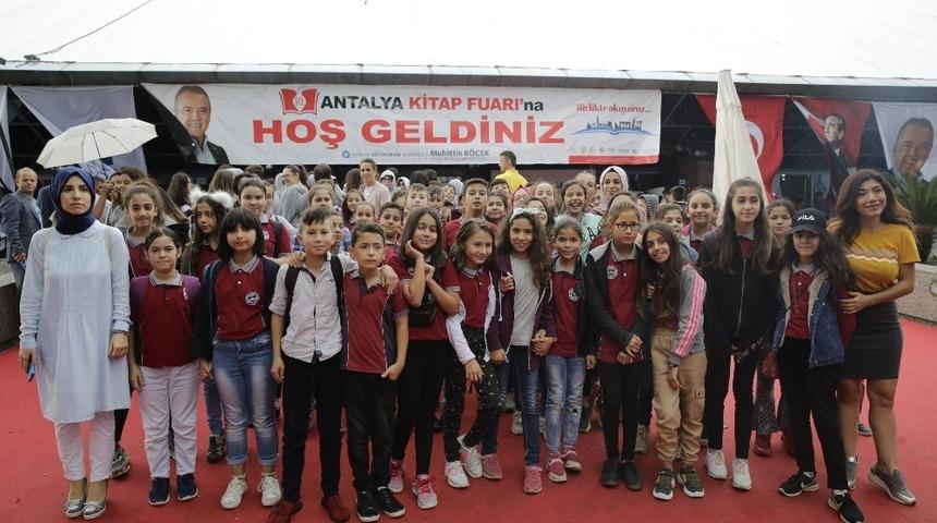 Antalya Kitap Fuarı&rsquo;ndan T&uuml;rkiye rekoru